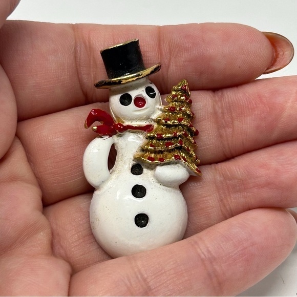 Vintage Enamel Snowman with Top Hat Brooch Winter Snow Christmas Holidays - Picture 5 of 5
